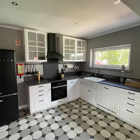 Ita - 7 & Pool - Sintra וילה *